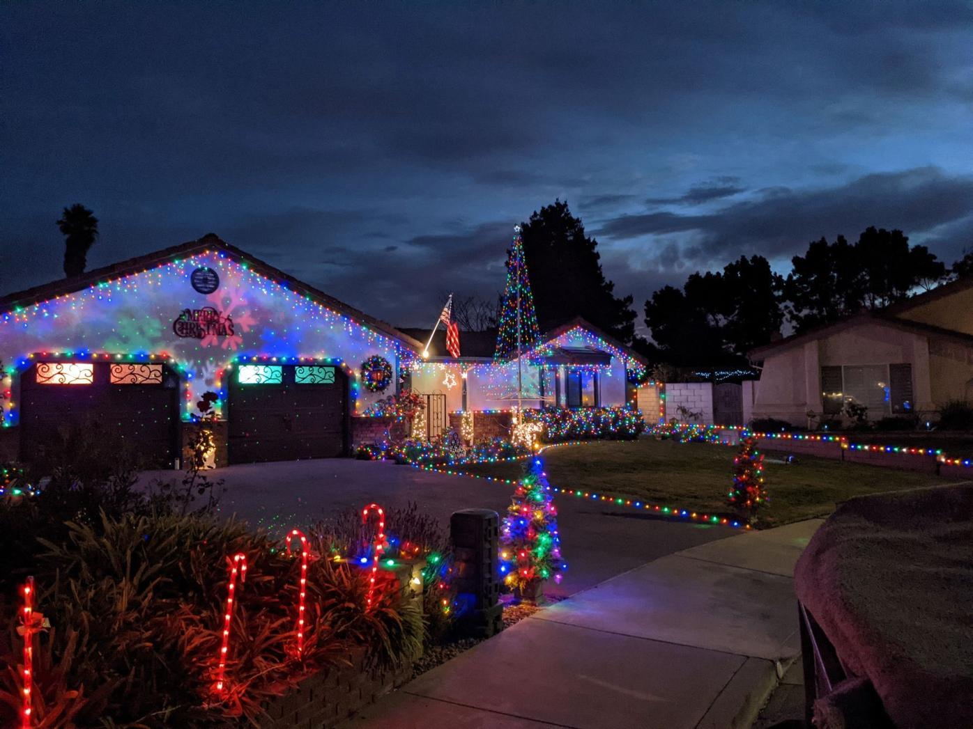 Lights Sights Holiday Nights Santa Maria Winners Named In Contest Local News Santamariatimes Com