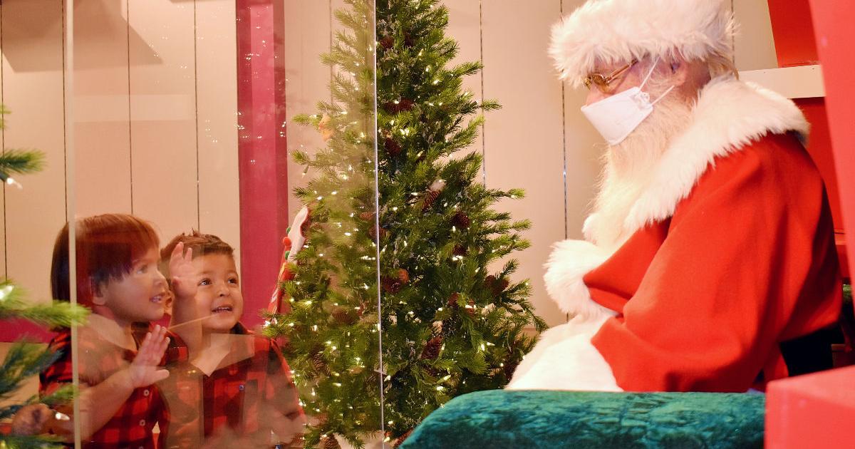 Santa Claus, holiday hours come to Santa Maria Town Center