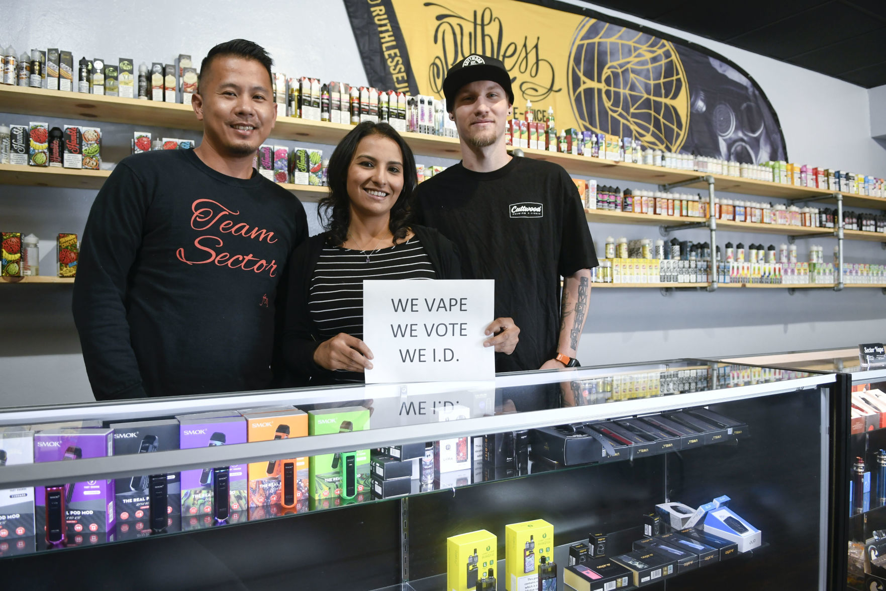 Vape smoke shops on edge as Santa Maria mulls ban of flavored