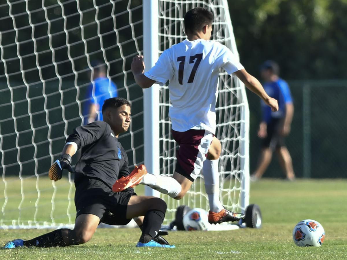 092617 VV Hancock soccer 04.jpg