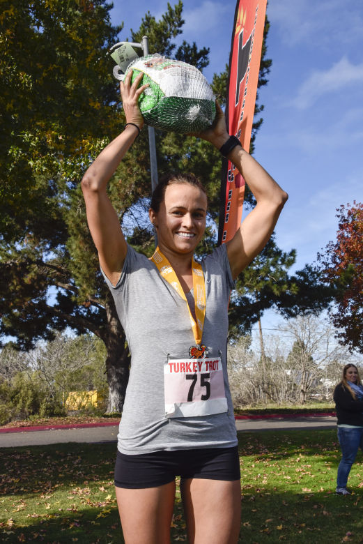 Turkey Trot helps runners prepare for Thanksgiving dinner ...