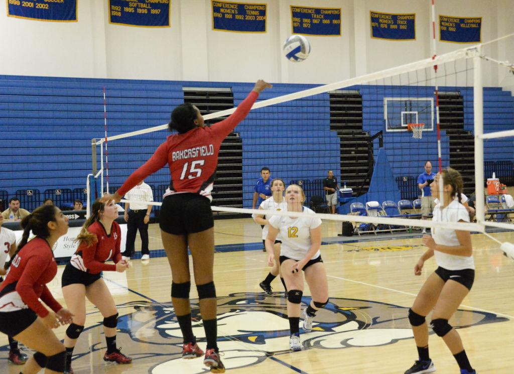 091714 Hancock Volleyball 03.jpg