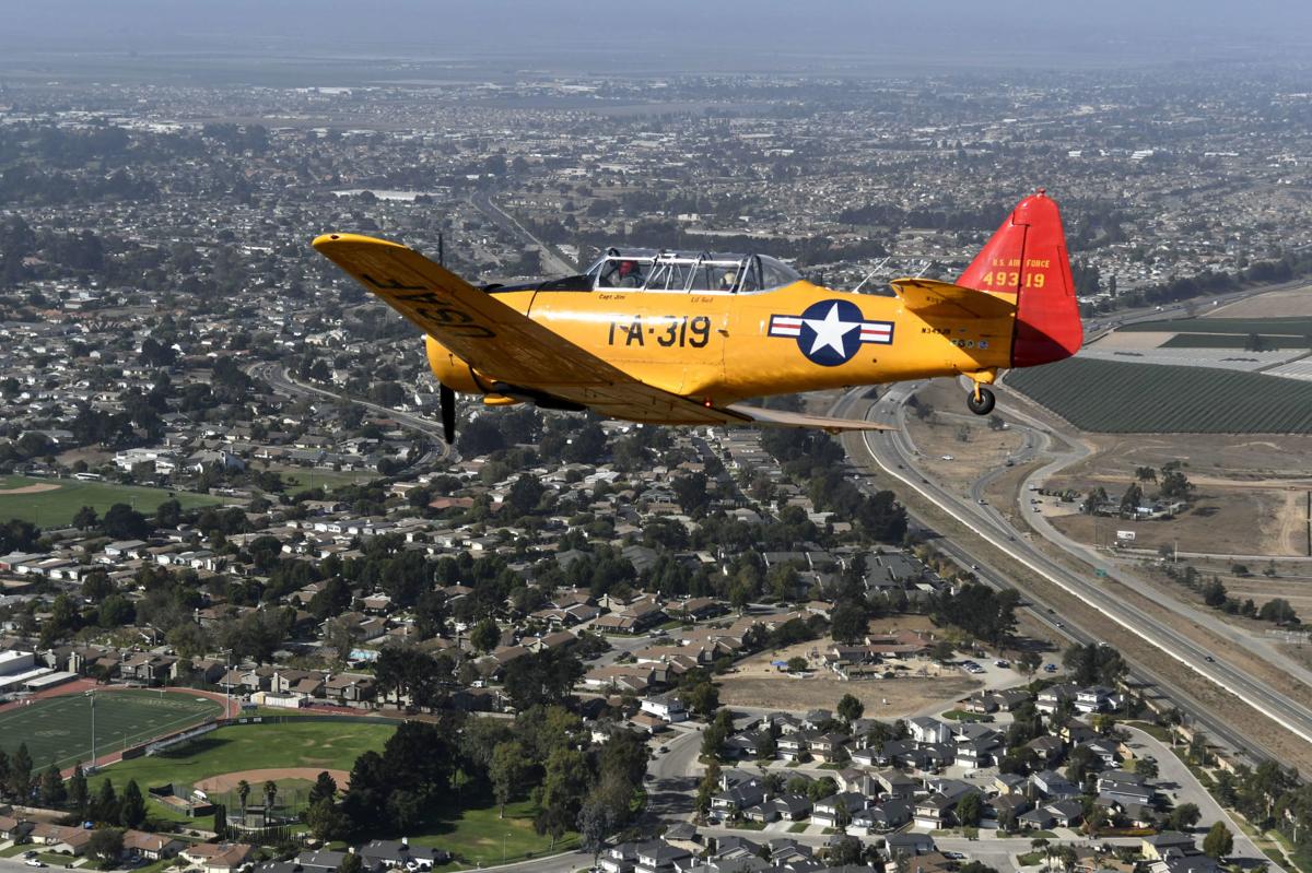 100919 AirFest flying 01.jpg