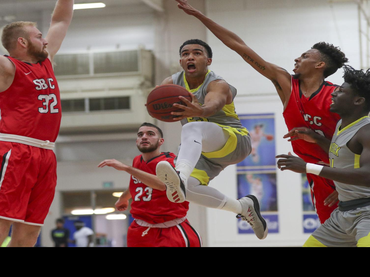 Hancock Basketball Bulldogs Sweep Vaqueros As Men Hit 20 Wins High School Santamariatimes Com