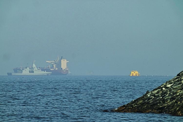 Buque de carga cerca de estrecho de Ormuz reporta ser atacado mientras Irán  entrega nueva propuesta | International | santamariatimes.com