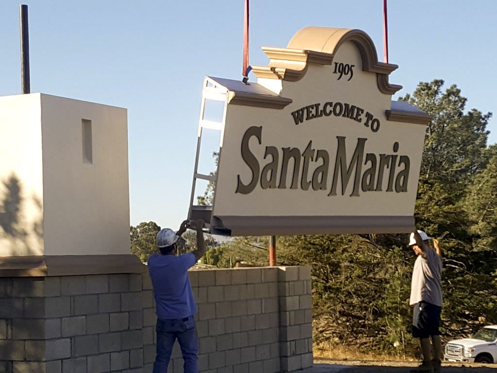 Santa Maria gets new welcome sign along Highway 101 | Local News ...