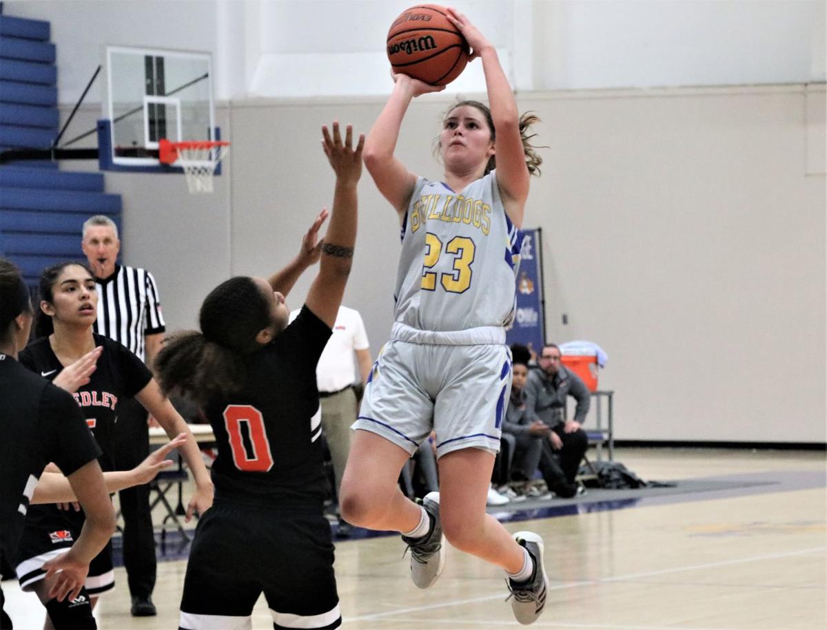 College Hoops Hancock Women Pull Away From Reedley For A 68 45
