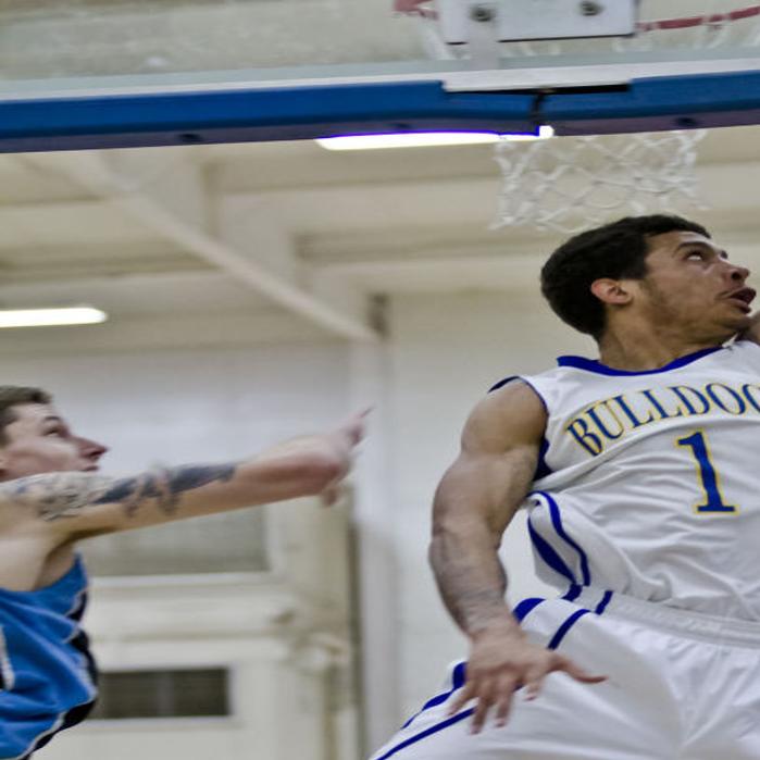 Dogs Roll Up Raiders Basketball Santamariatimes Com