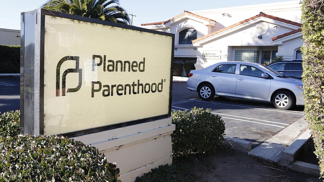 Local Planned Parenthood Remains Calm Despite Shooting National Politics Local News Santamariatimes Com Local Planned Parenthood Remains Calm Despite Shooting National Politics Local News Santamariatimes Com