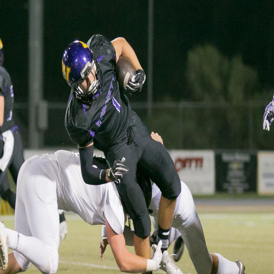 Pac 5 Football Eagles Fend Off Warriors Second Half Surge For 38