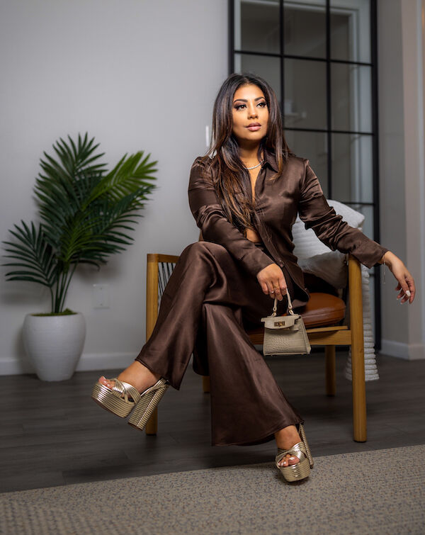 3 Holiday Outfit Ideas by Fashion Blogger Asima Khan