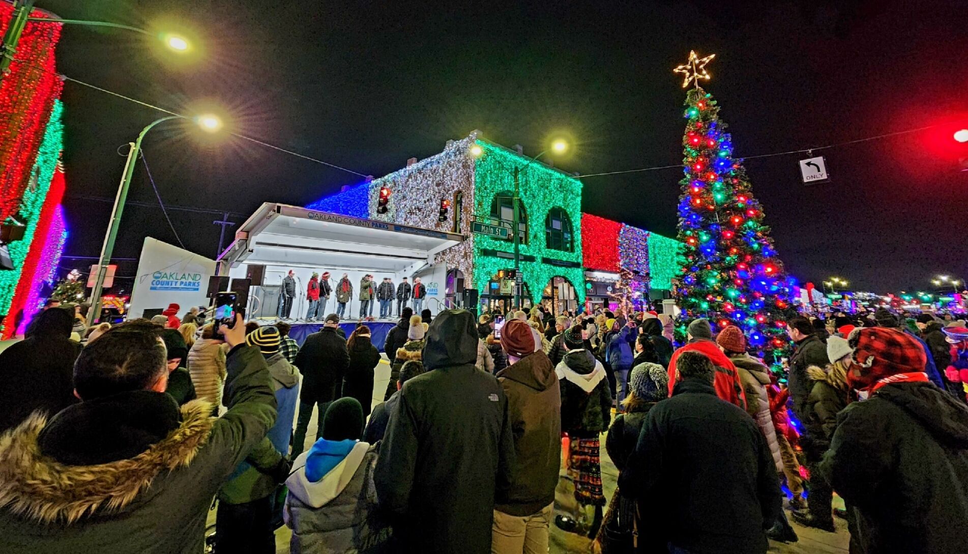 2023 Tree Lightings Holiday Light Events in Metro Detroit