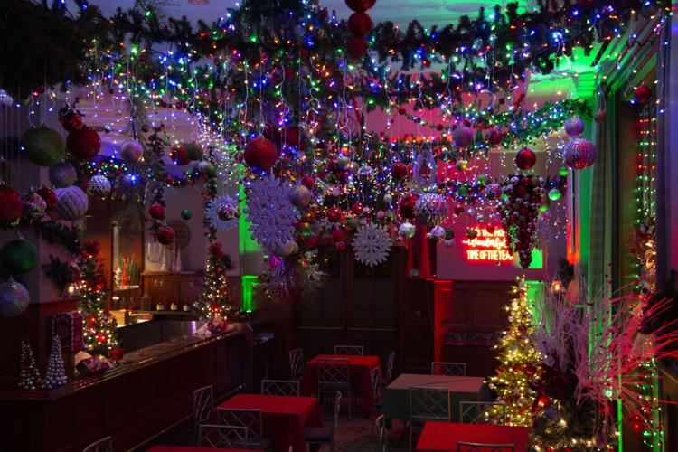 Holiday Pop-Up Bars in Metro Detroit – SEEN Magazine