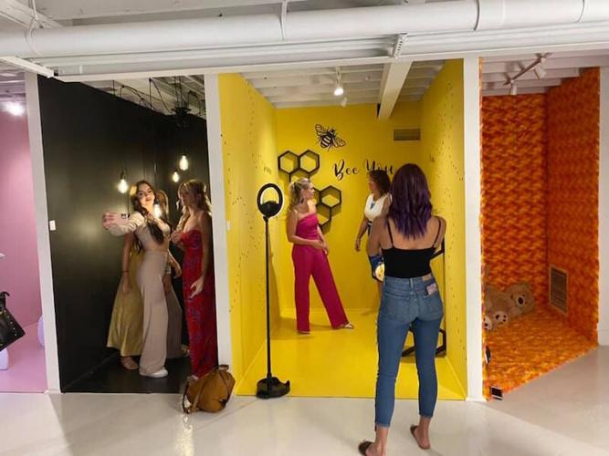 Metro Detroit Selfie Shops Doin’ it for the ‘Gram Profiles