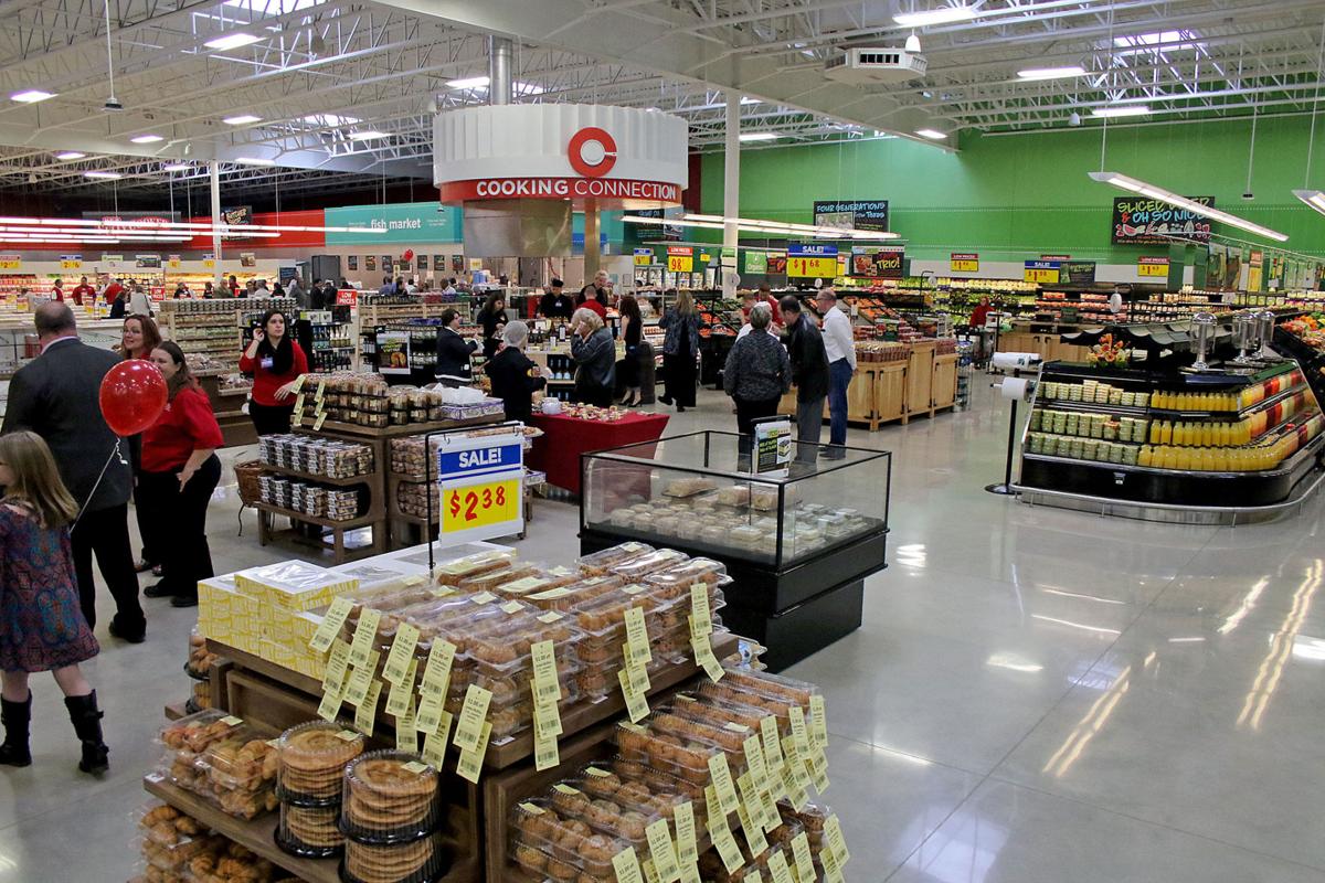Seguin's new HEB store opens today News