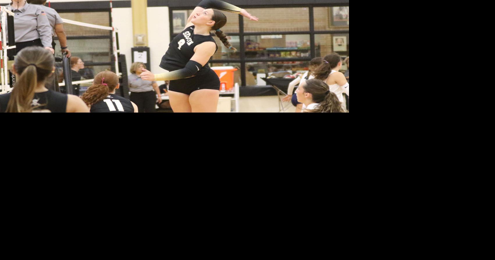 Seguin, Marion clash in tournament play