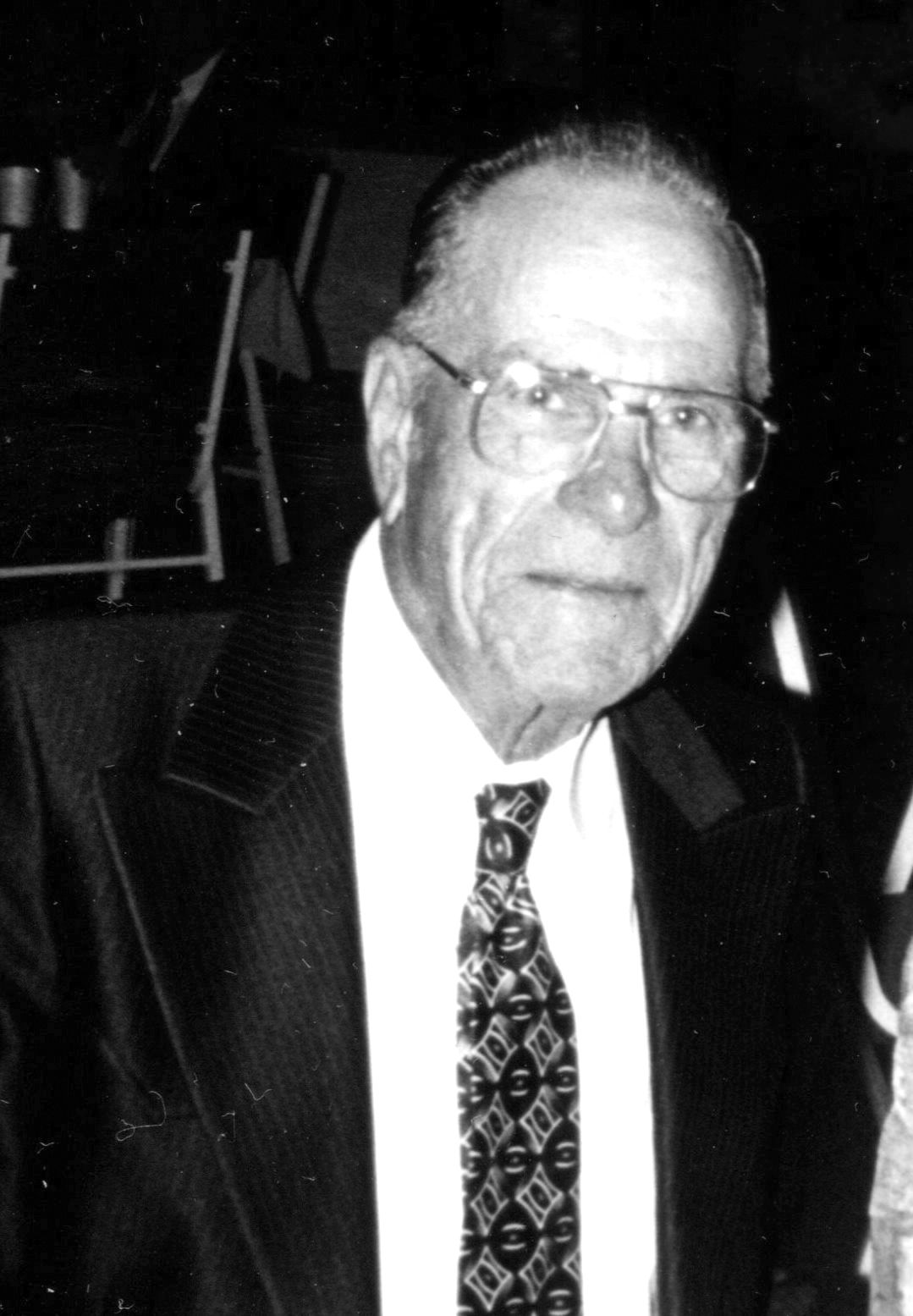 Alton Zunker | Obituaries | Seguingazette.com