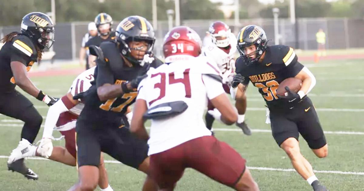 Trinity tops Bulldogs in season opener | Sports | seguingazette.com