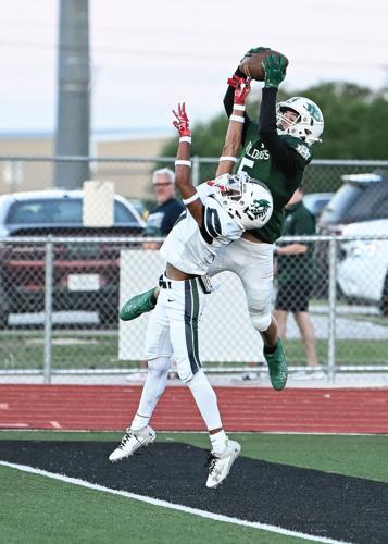 Marion poised to battle Yoakum for top district spot