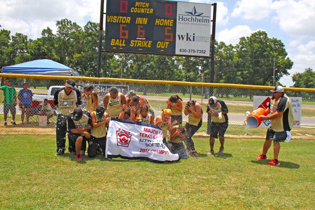 Majors Advance To Regional Play Sports Seguingazette Com