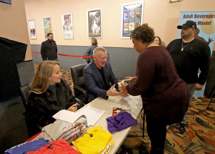 Actor visits with fans, talks about projects News