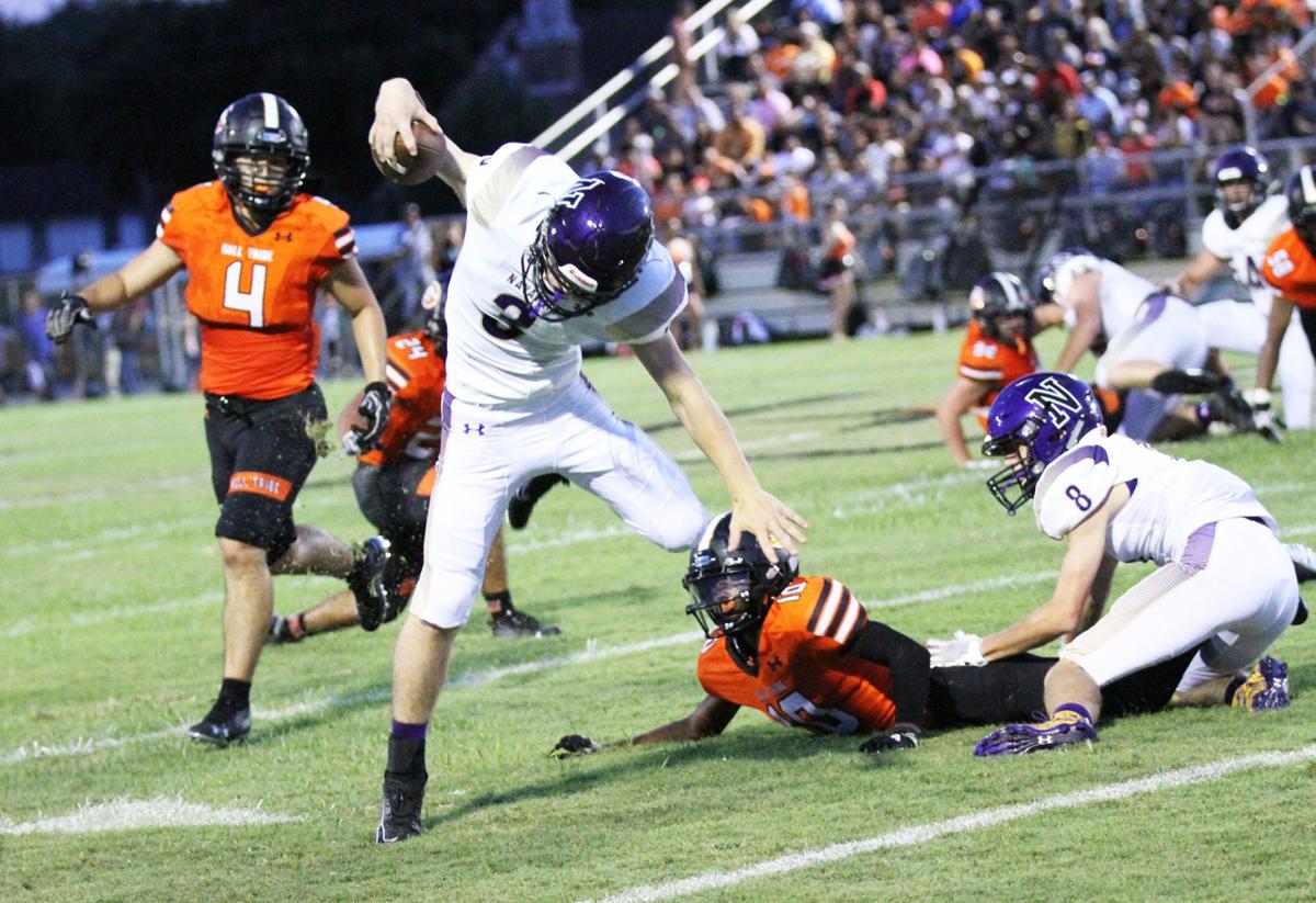 Panther Squeaker It Wasn T Pretty But Navarro Holds On For One