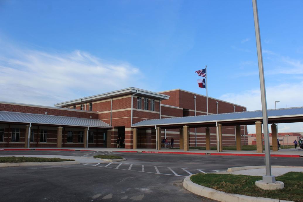 Navarro opens doors to newest school campus News