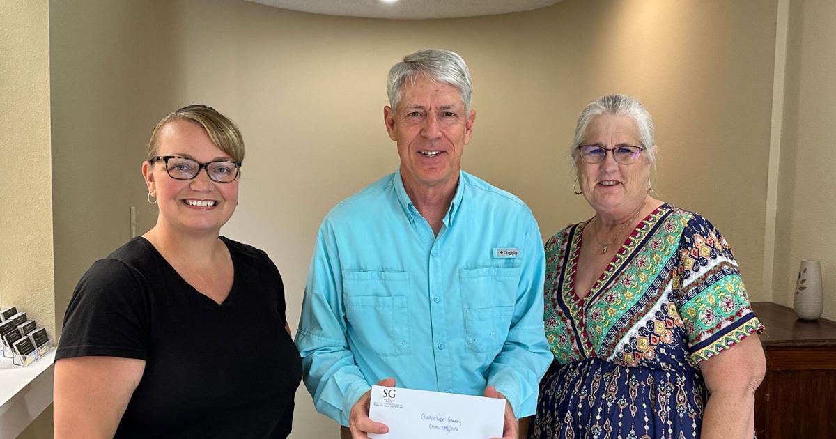 Seguin Gazette presents $7,500 Walls Foundation grant to Guadalupe