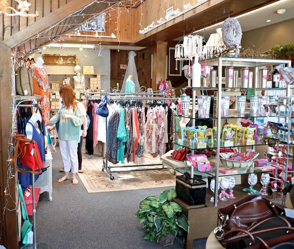 Local boutique moves to downtown Seguin News