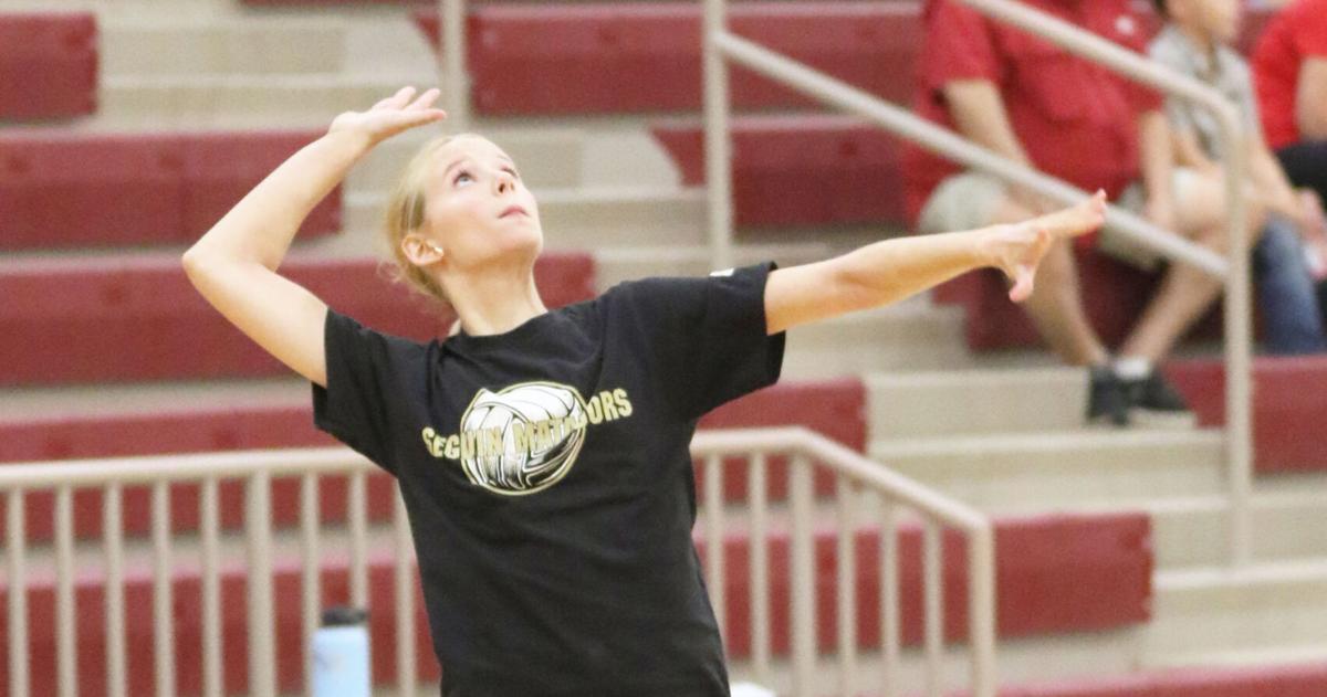 Lady Mats kick off volleyball season with scrimmage against Jourdanton