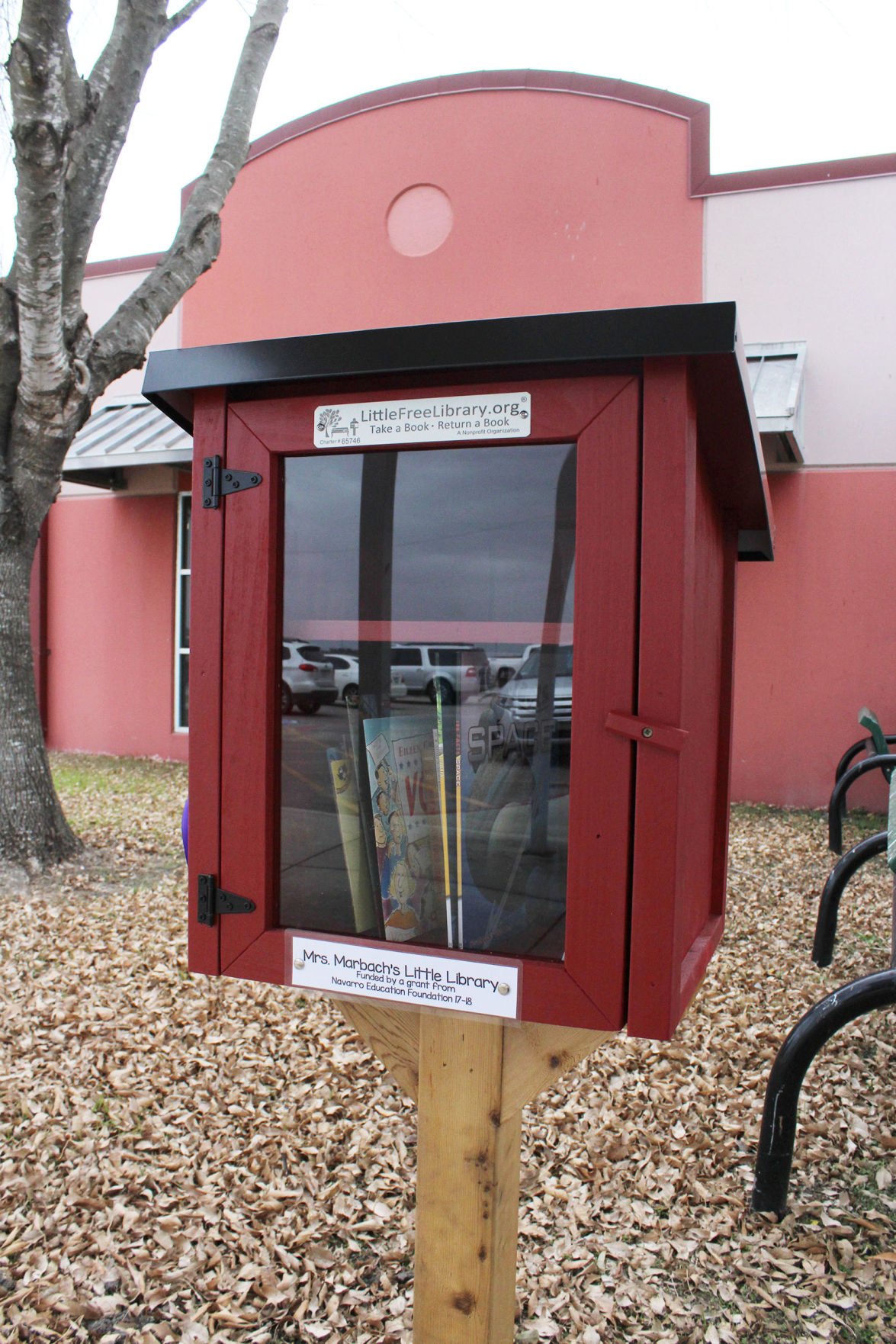 Geronimo Welcomes First Little Free Library | News | Seguingazette.com