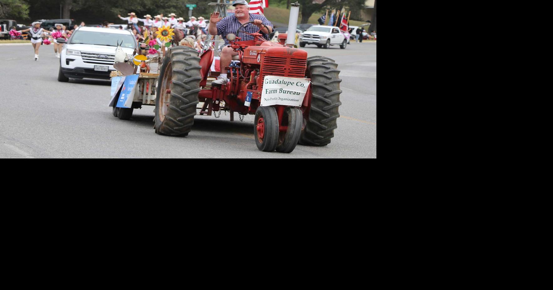 Guadalupe County fair parade rolls into town Photo Galleries