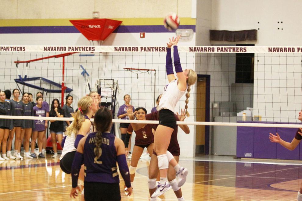 Area hardwood teams gear up for 2026: Navarro volleyball looks to follow up 2025 campaign