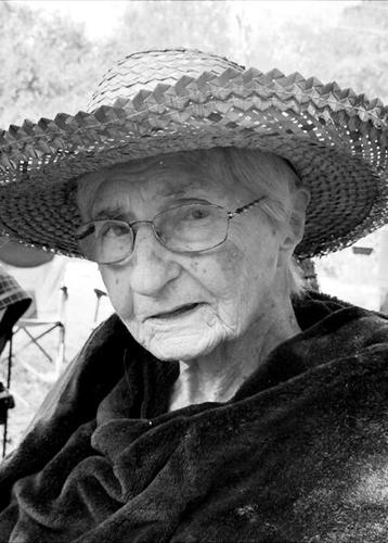 Jeanne Behal | Obituaries | seguingazette.com
