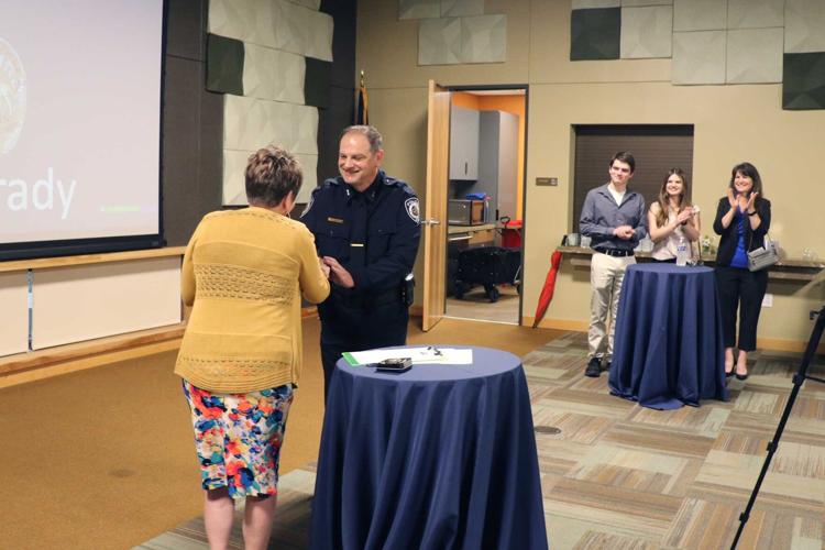 New police chief sworn into office at ceremony | Alert | seguingazette.com