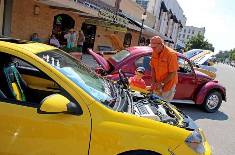 Car show draws hundreds to downtown Seguin News