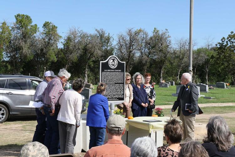 Group unveils cemetery’s state historical designation plaque News