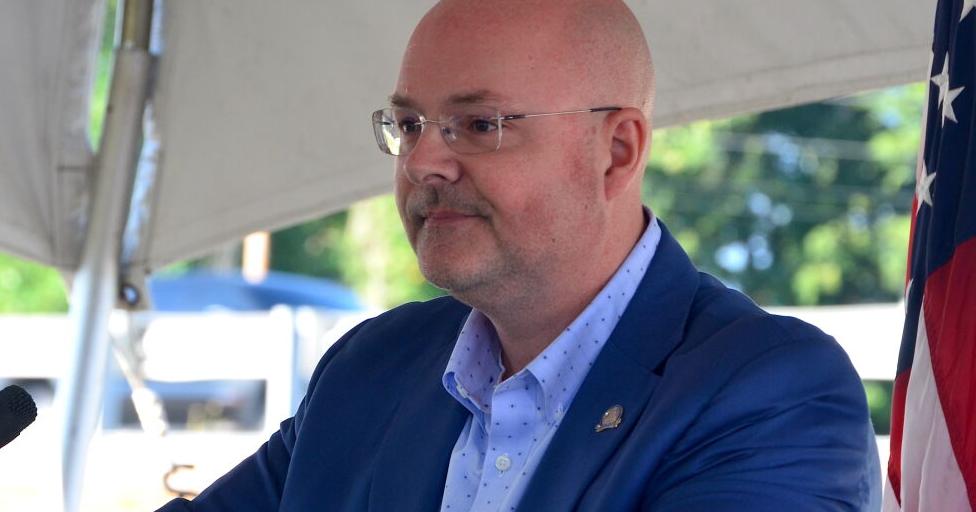 Sen. Storm completes national program