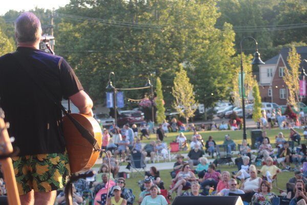 Town Center concert series continues with second show | Local News ...