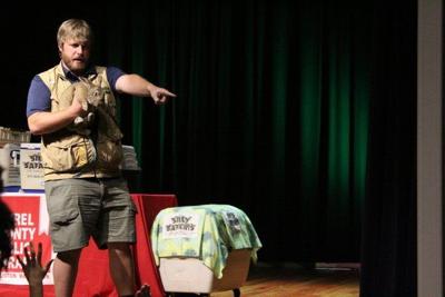 Coyote Chris of Silly Safaris comes to the Laurel County Public Library