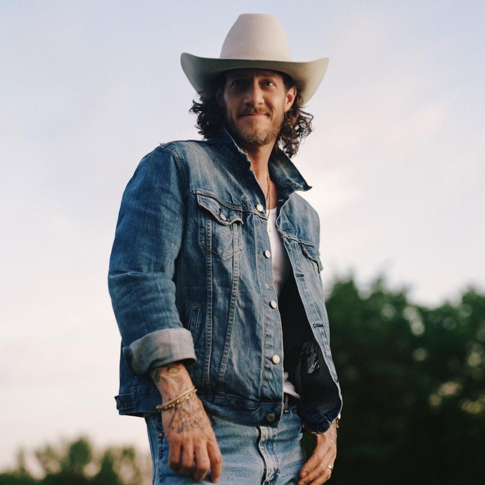 FGL's Hubbard brings solo act to Renfro Valley