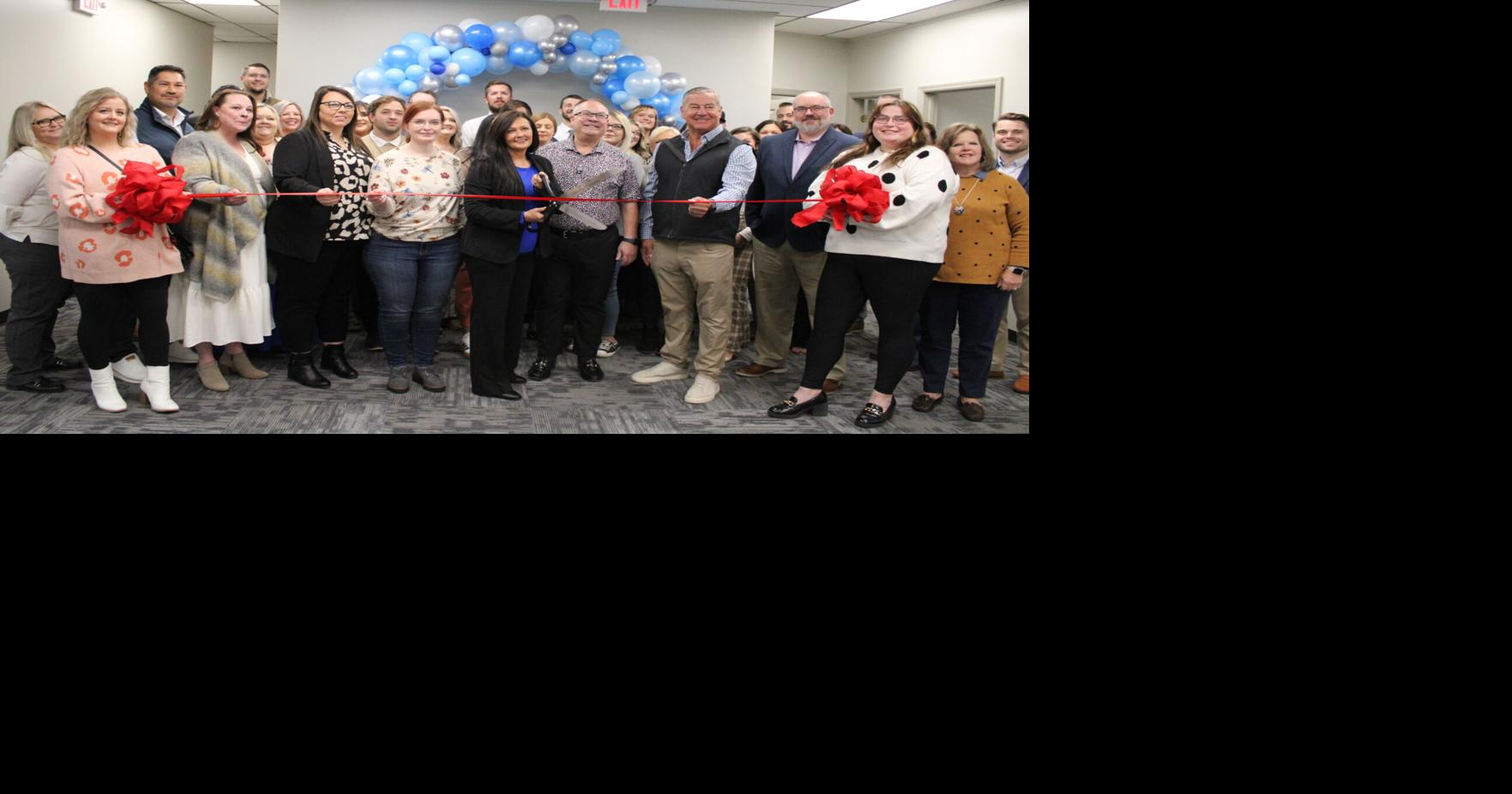 Heights Finance celebrates new location with ribbon-cutting