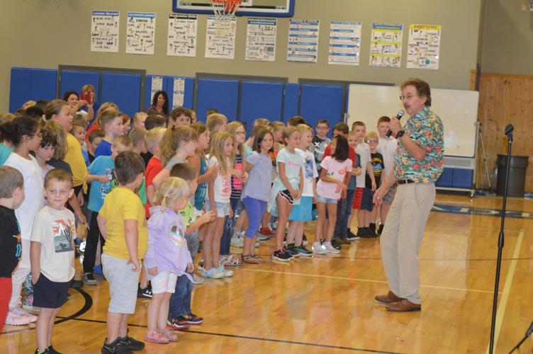 Jack Hartmann Gets Kids to Sing and Dance at East Bernstadt Independent Lifestyles sentinel