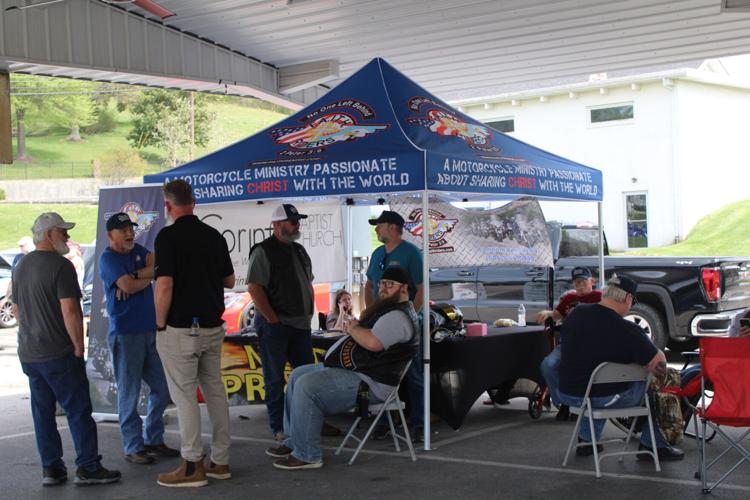 Hulett Rally Hulett speaks at campaign rally at Laurel County Farmers Market | Local ...