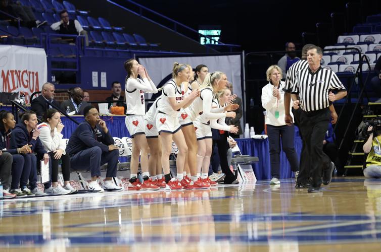 SWEET 16: Defending state champ Sacred Heart cruises to 70-33 first ...