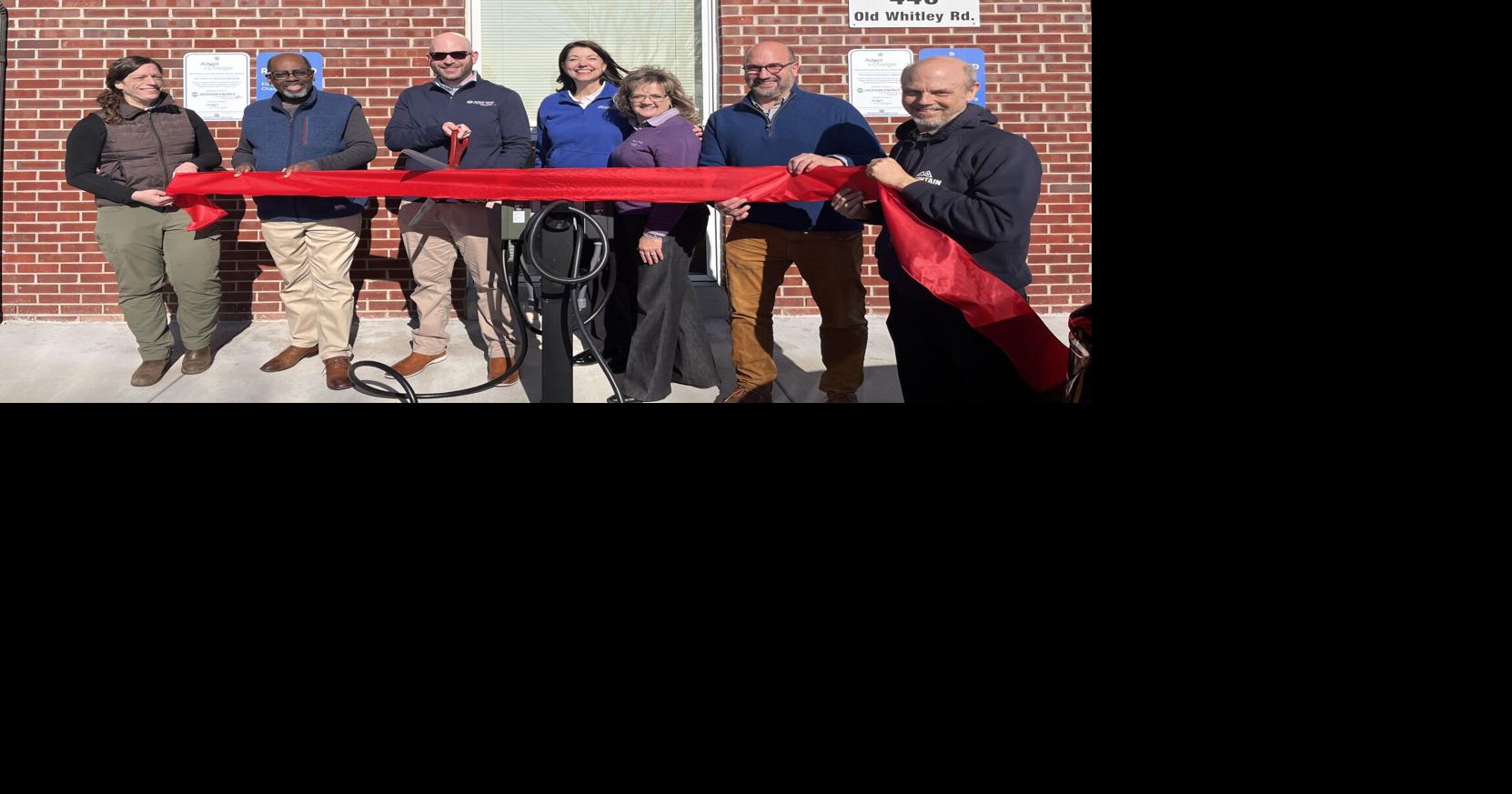 Ribbon-cutting celebrates new electric vehicle charging station at The Center at Kentucky Highlands