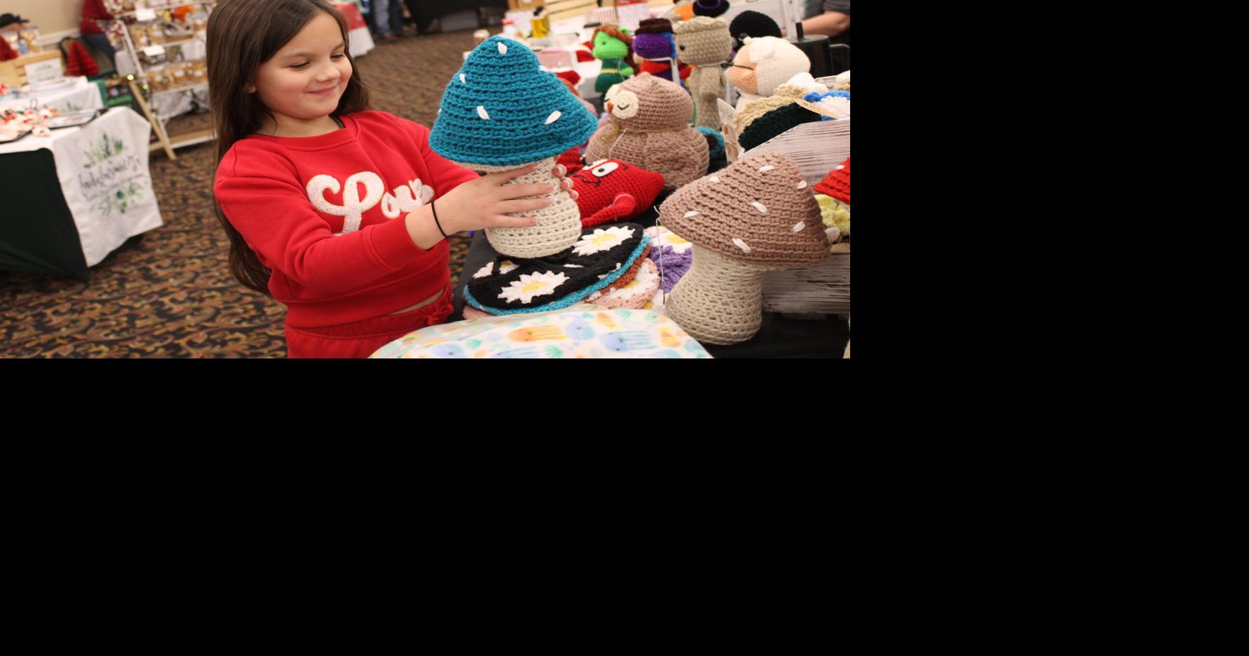 'Tis the Season....Mistletoe Market brings large crowds