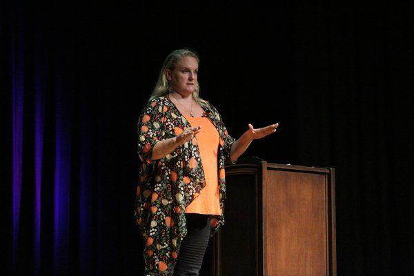 Holly K. Dunn, serial killer survivor, speaks at library about healing