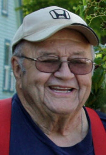 Glenn B. Chickering | Obituaries | Sentinelsource.com