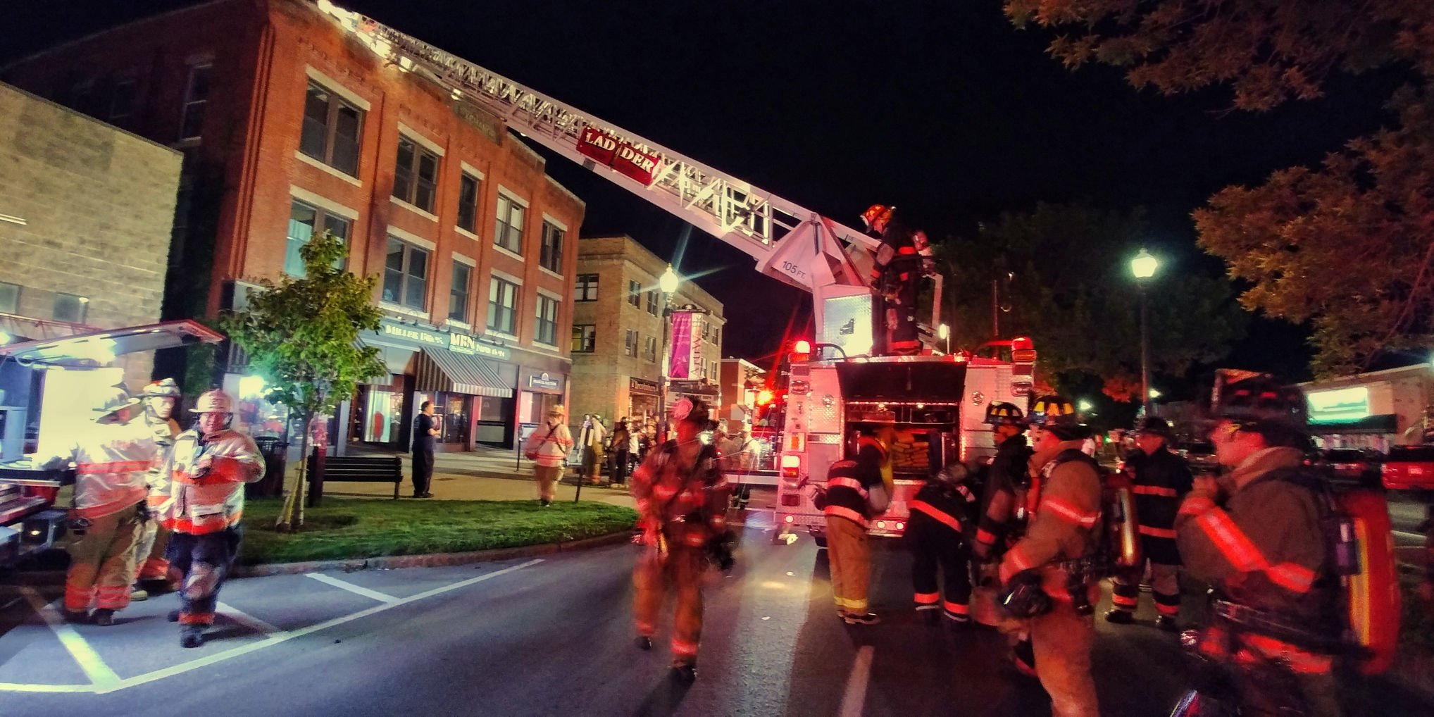 Firefighters Battle Four-alarm Blaze Downtown | | Sentinelsource.com